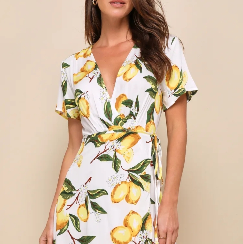 Lulu's White and Yellow Lemon Print Mini Dress